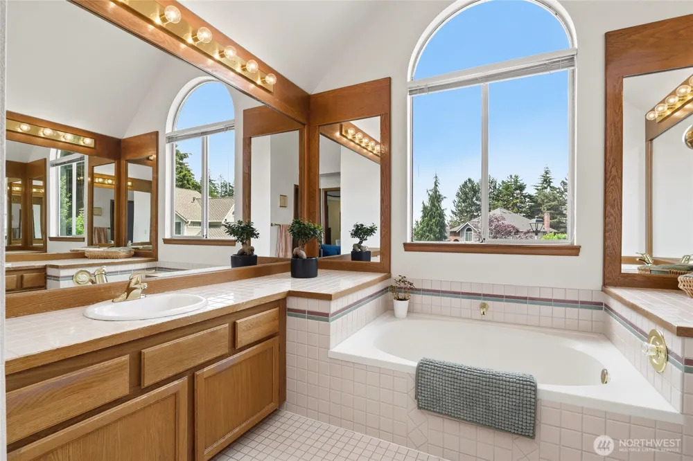 7634 116th Court SE Newcastle, WA 98056