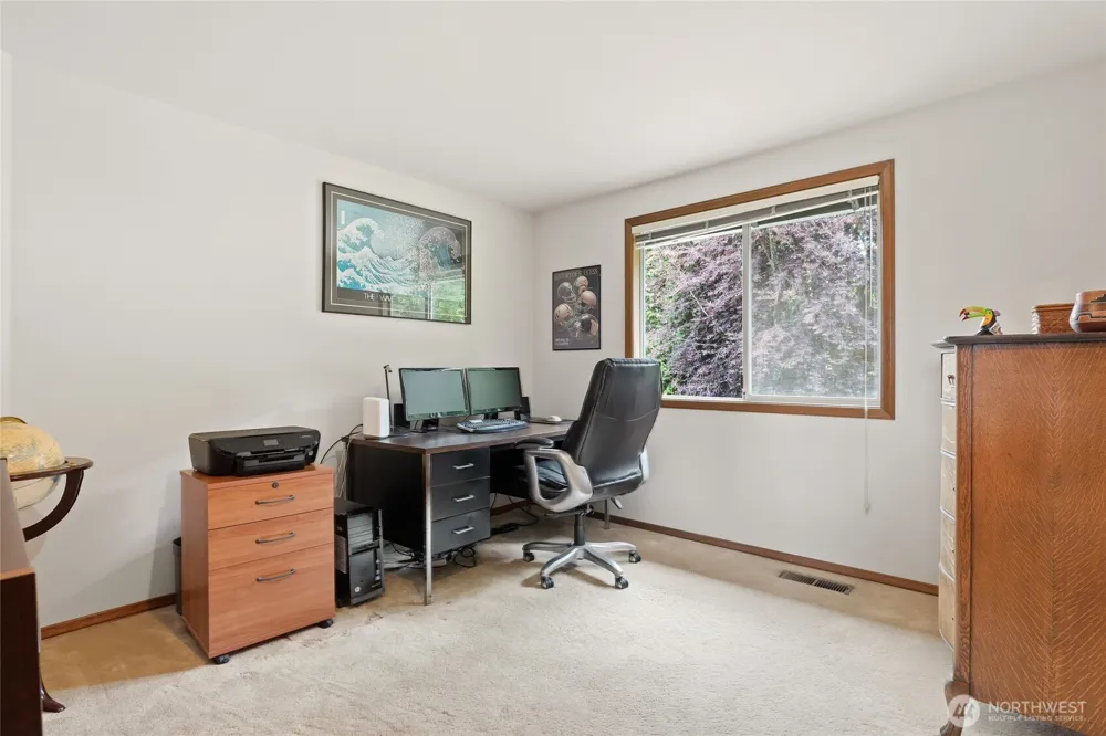 7634 116th Court SE Newcastle, WA 98056