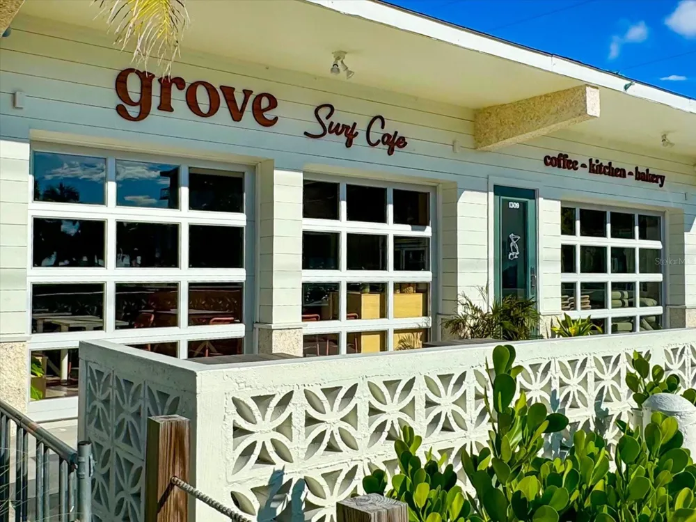 2300 GULF BOULEVARD Indian Rocks Beach, FL 33785