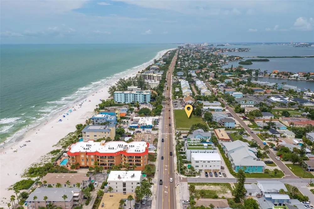 2300 GULF BOULEVARD Indian Rocks Beach, FL 33785