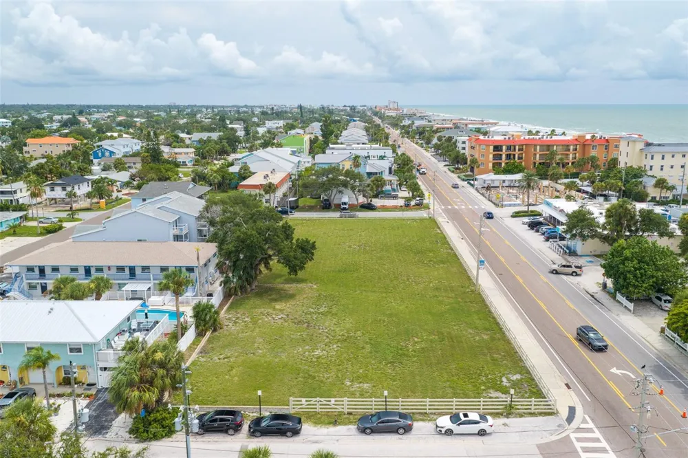 2300 GULF BOULEVARD Indian Rocks Beach, FL 33785