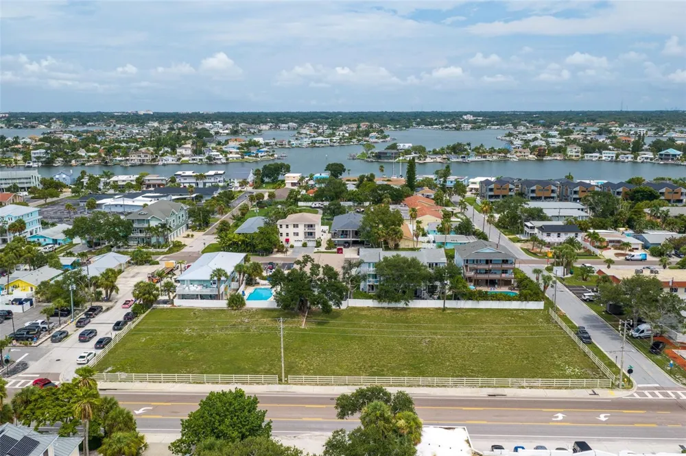2300 GULF BOULEVARD Indian Rocks Beach, FL 33785