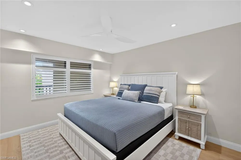 2721 W Gulf Drive #108 Sanibel, FL 33957