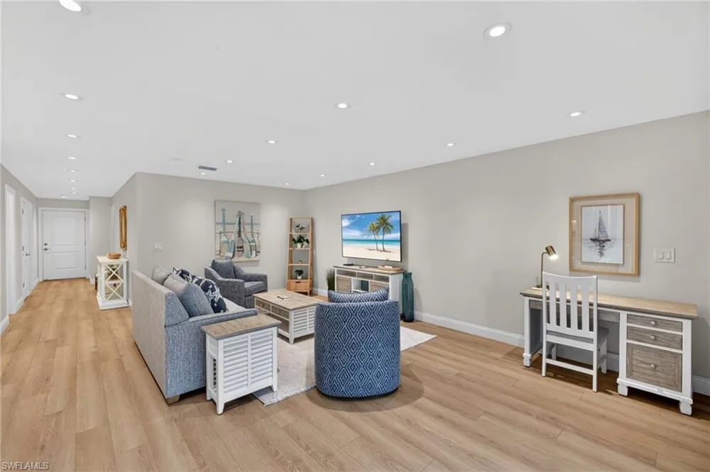 2721 W Gulf Drive #108 Sanibel, FL 33957