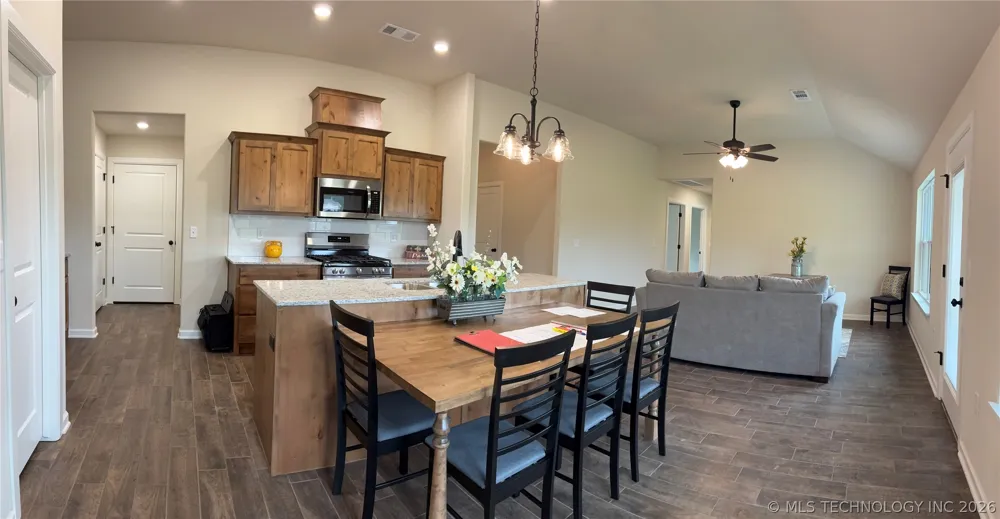 504 NW 7th Street Wagoner, OK 74467