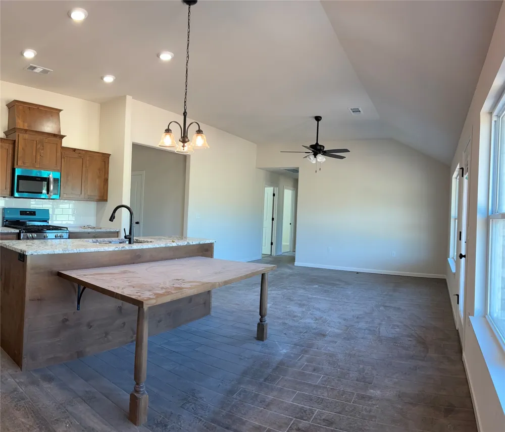 504 NW 7th Street Wagoner, OK 74467