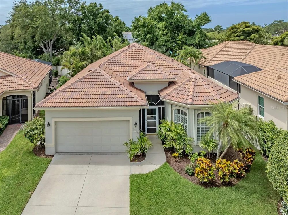 128 AMORA AVENUE Venice, FL 34285