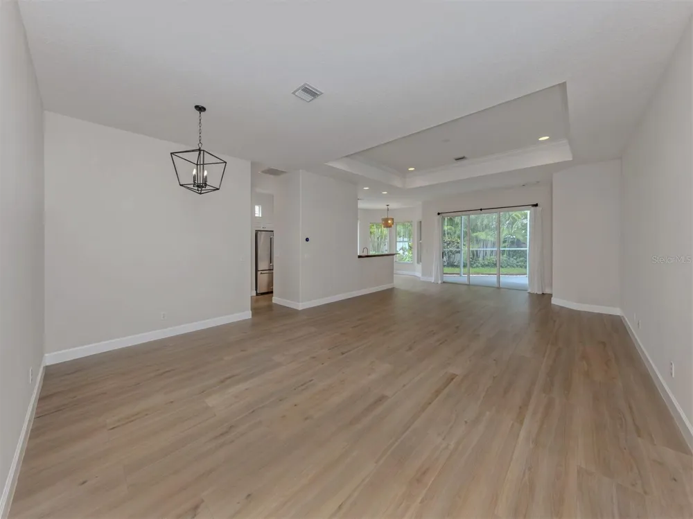 128 AMORA AVENUE Venice, FL 34285