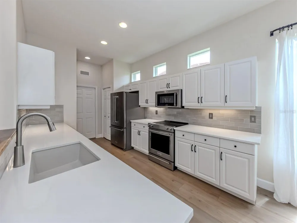128 AMORA AVENUE Venice, FL 34285
