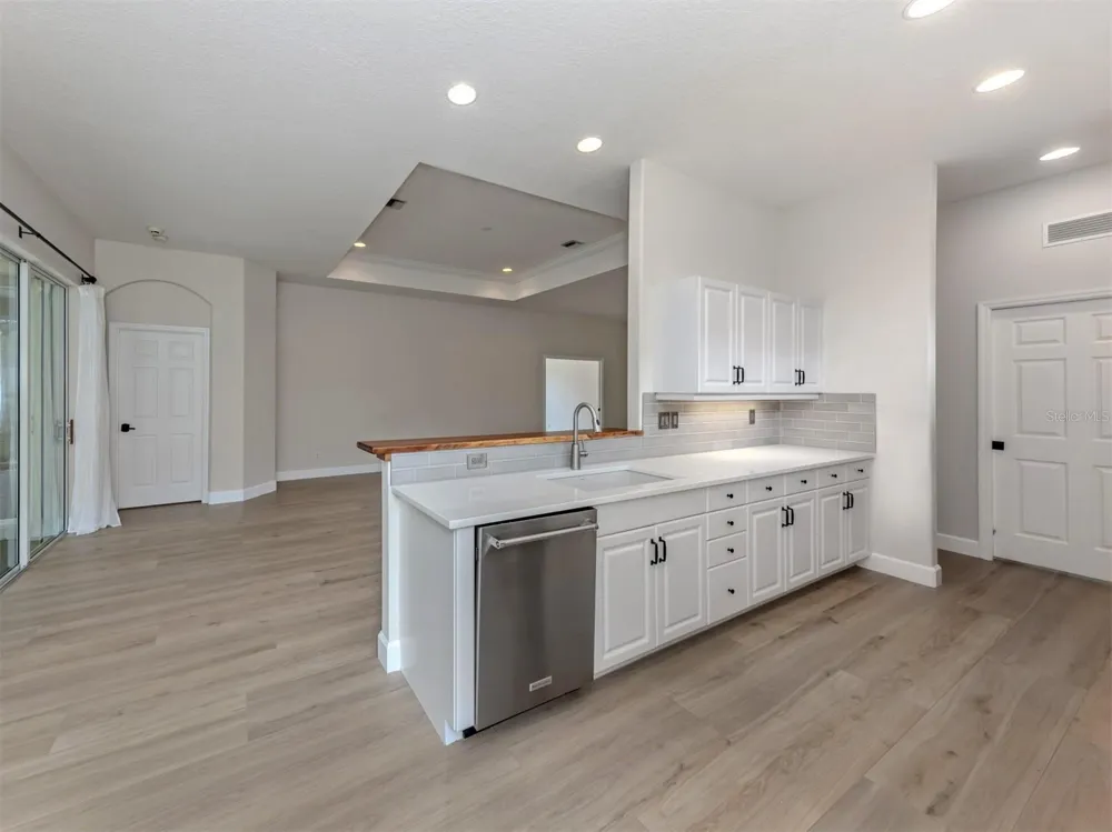 128 AMORA AVENUE Venice, FL 34285