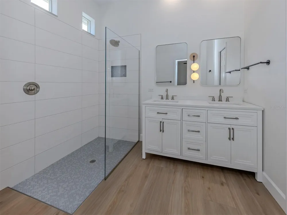 128 AMORA AVENUE Venice, FL 34285