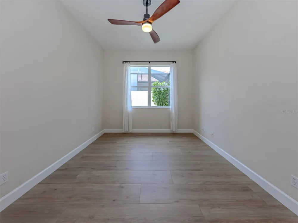 128 AMORA AVENUE Venice, FL 34285