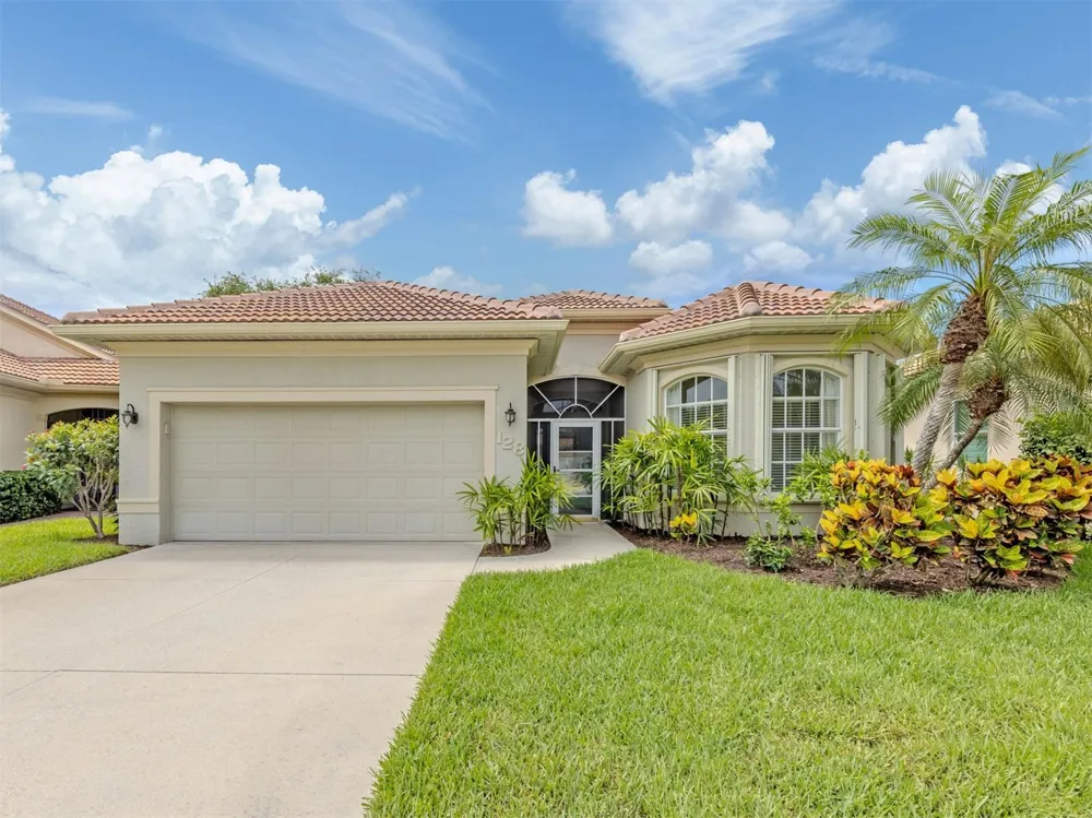 128 AMORA AVENUE Venice, FL 34285