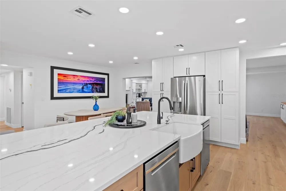 480 W DAVIS BOULEVARD Tampa, FL 33606