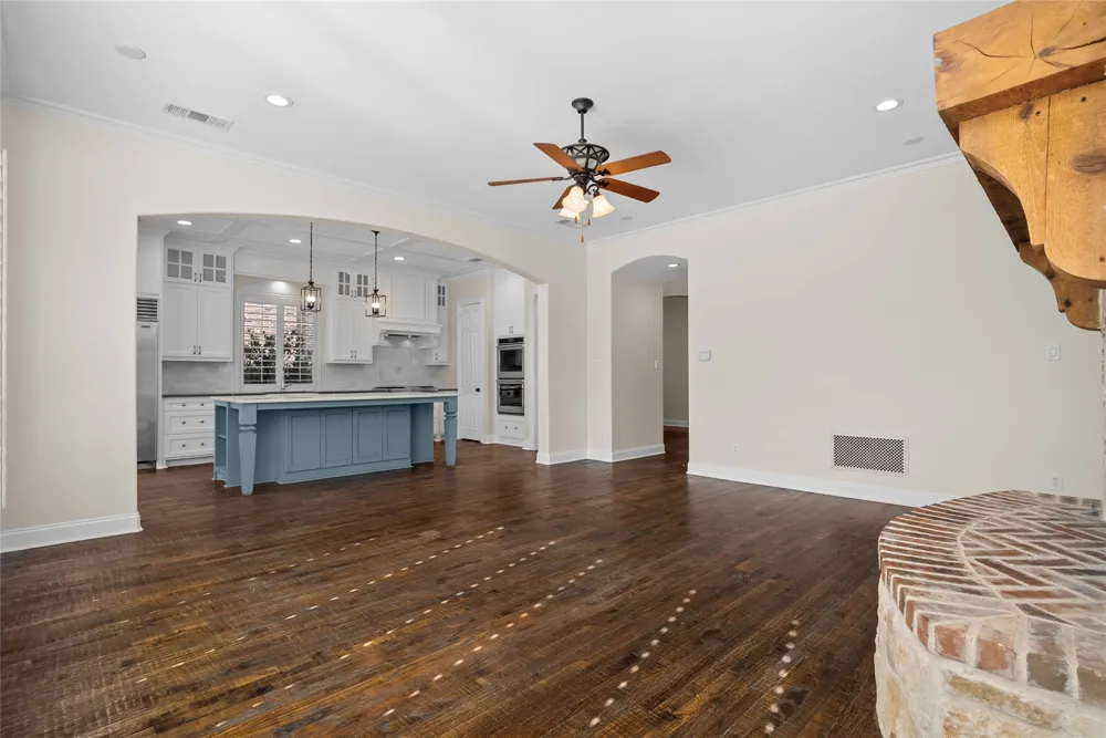 8491 Canyon Crossing Lantana, TX 76226