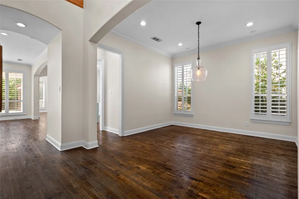 8491 Canyon Crossing Lantana, TX 76226