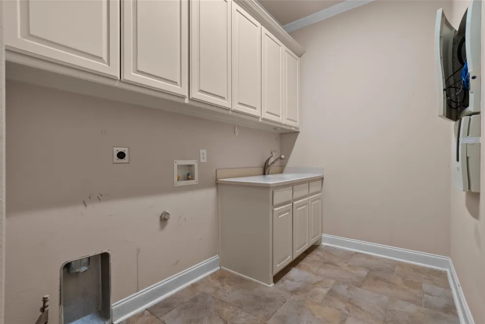 8491 Canyon Crossing Lantana, TX 76226