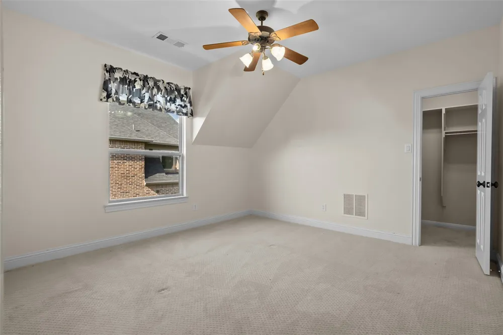 8491 Canyon Crossing Lantana, TX 76226