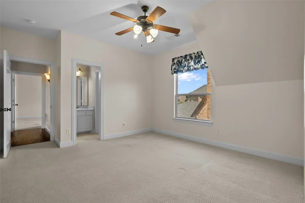 8491 Canyon Crossing Lantana, TX 76226