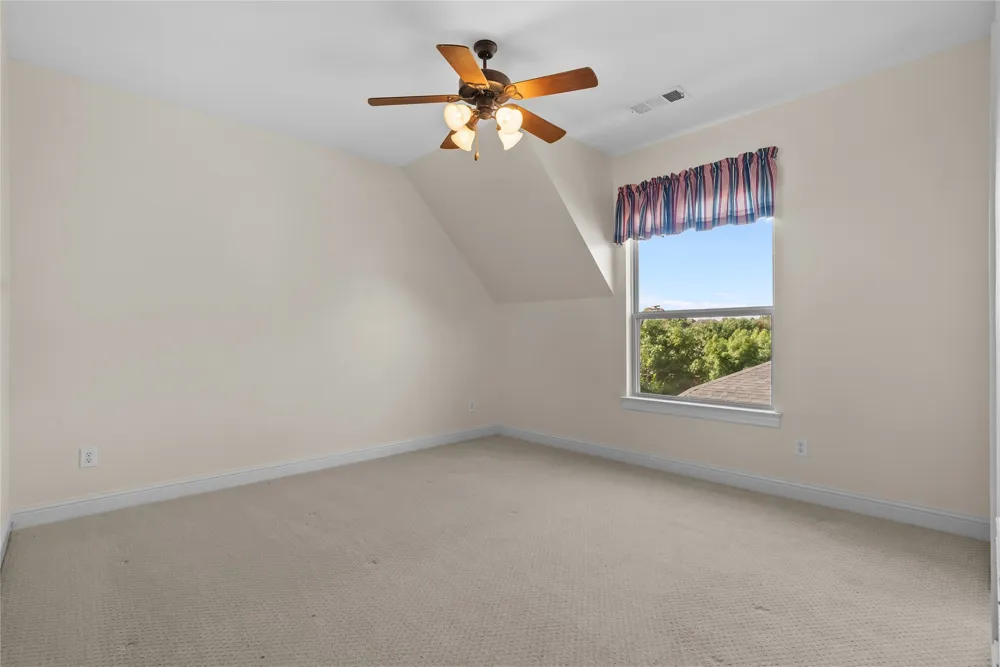 8491 Canyon Crossing Lantana, TX 76226