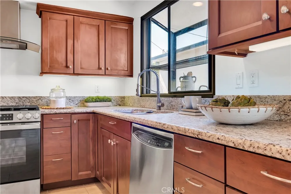 935 Main El Segundo, CA 90245