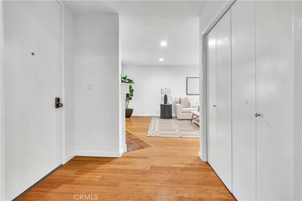 935 Main El Segundo, CA 90245