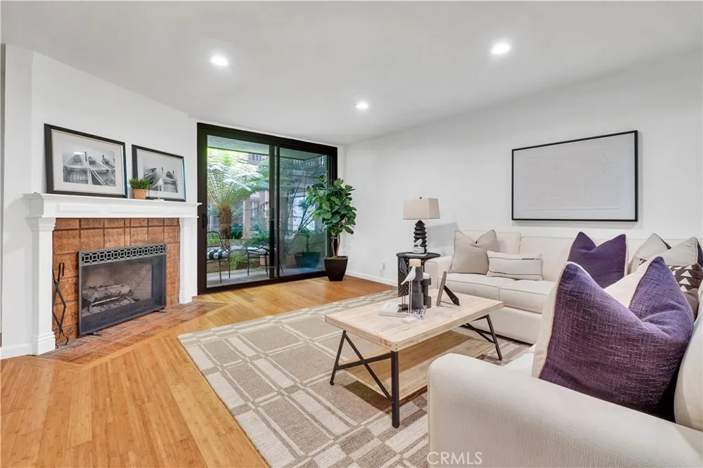 935 Main El Segundo, CA 90245