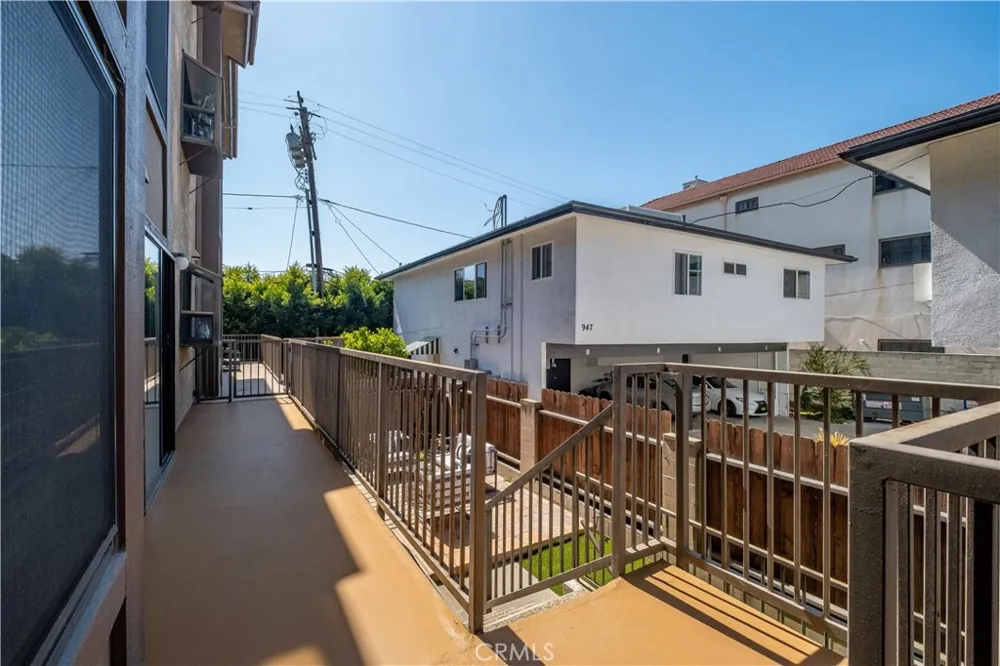 935 Main El Segundo, CA 90245