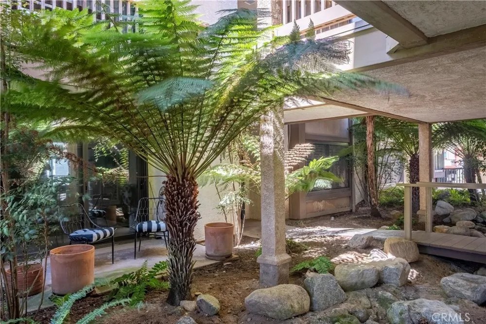 935 Main El Segundo, CA 90245