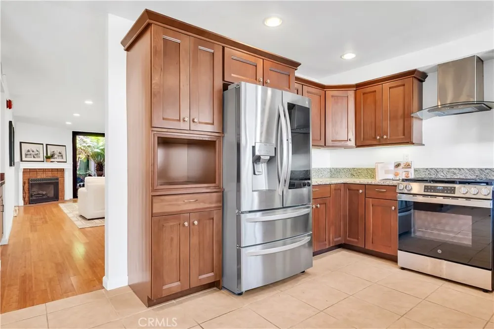 935 Main El Segundo, CA 90245
