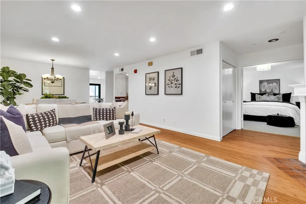 935 Main El Segundo, CA 90245