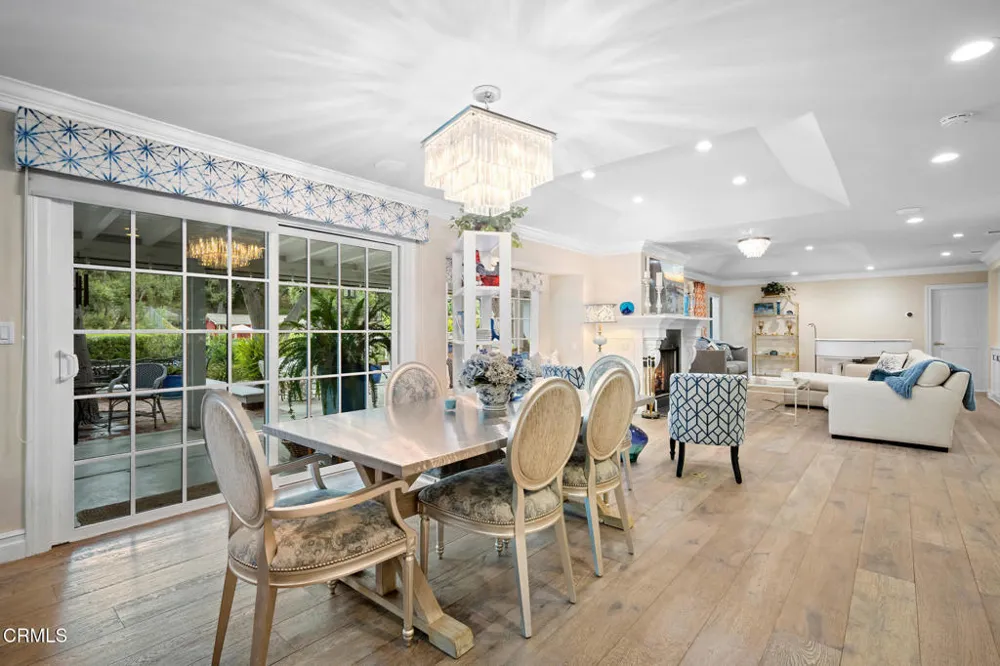 525 Berkshire Avenue La Canada Flintridge, CA 91011