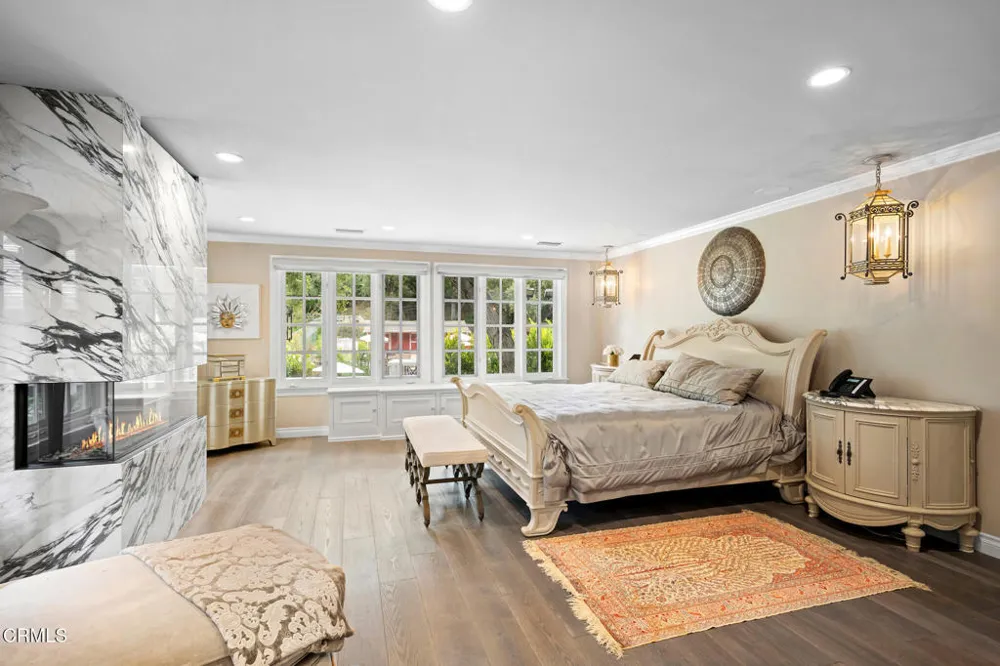 525 Berkshire Avenue La Canada Flintridge, CA 91011