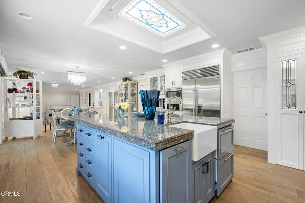 525 Berkshire Avenue La Canada Flintridge, CA 91011