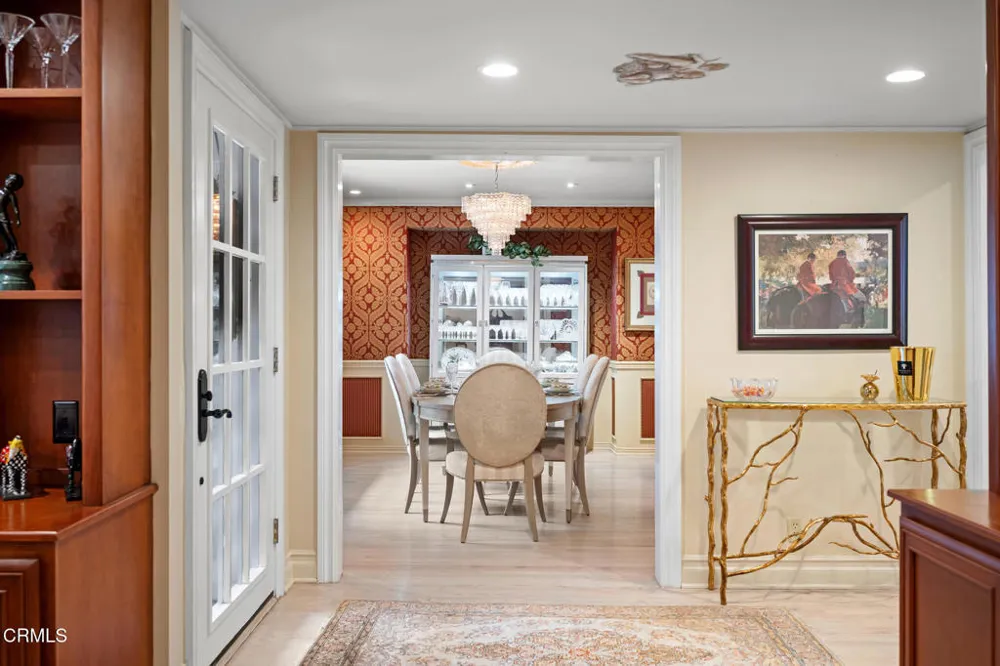 525 Berkshire Avenue La Canada Flintridge, CA 91011