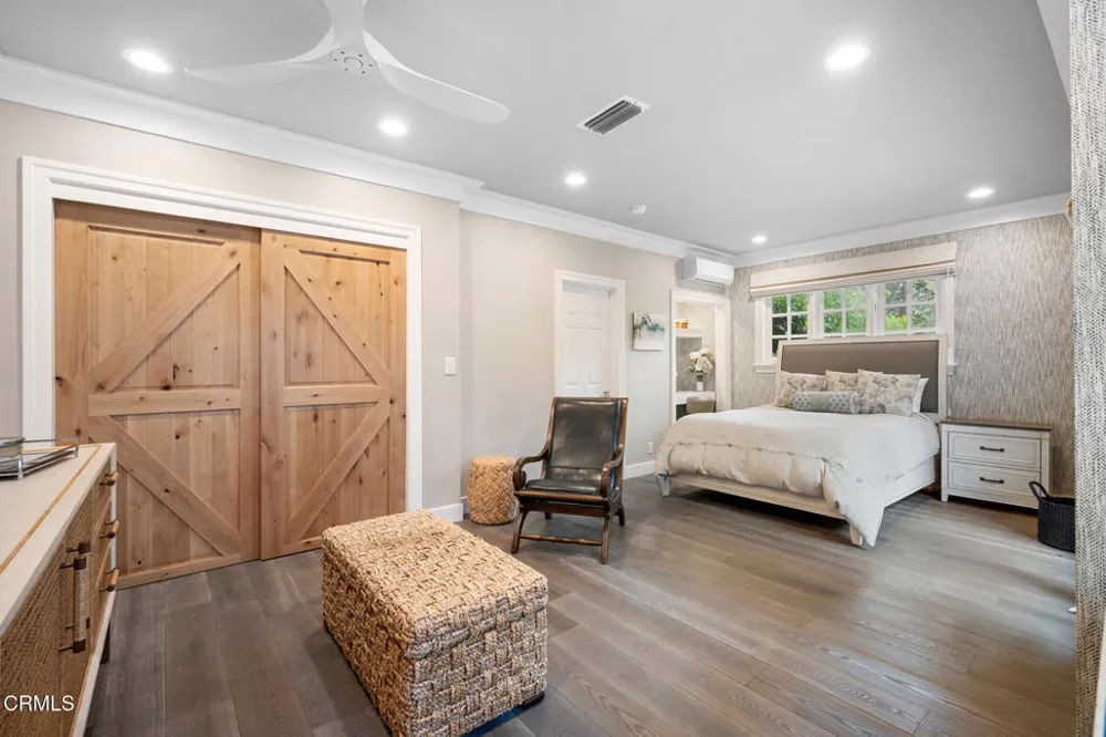 525 Berkshire Avenue La Canada Flintridge, CA 91011
