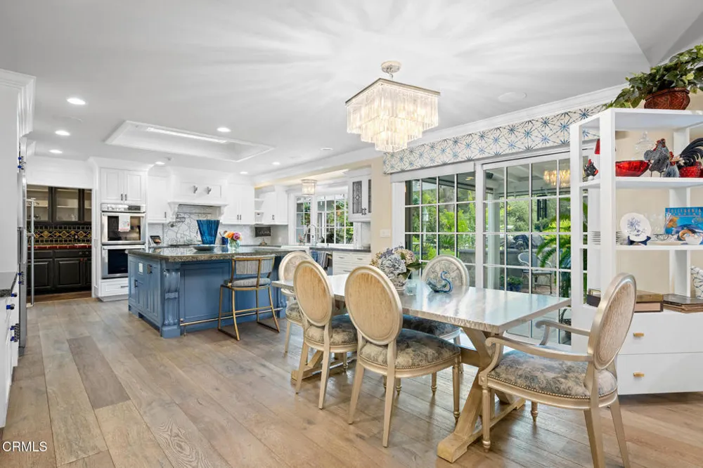 525 Berkshire Avenue La Canada Flintridge, CA 91011