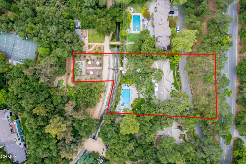 525 Berkshire Avenue La Canada Flintridge, CA 91011