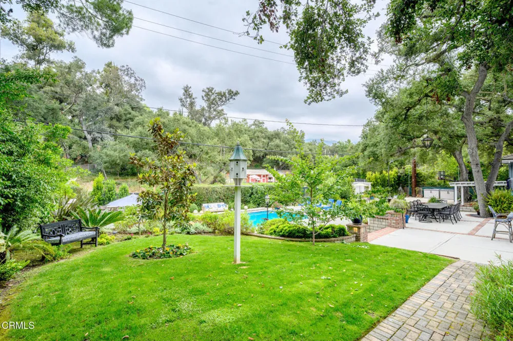 525 Berkshire Avenue La Canada Flintridge, CA 91011
