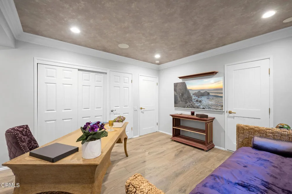 525 Berkshire Avenue La Canada Flintridge, CA 91011
