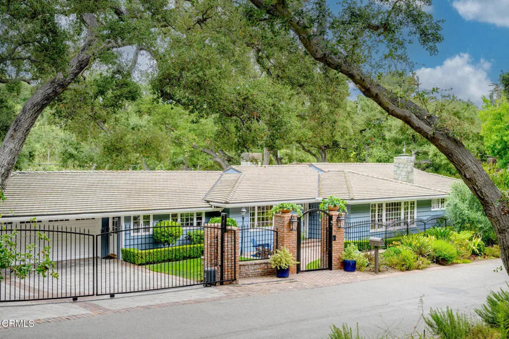 525 Berkshire Avenue La Canada Flintridge, CA 91011