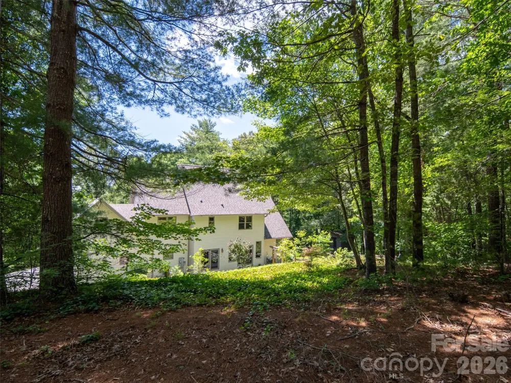 103 Woodburn Drive Swannanoa, NC 28778