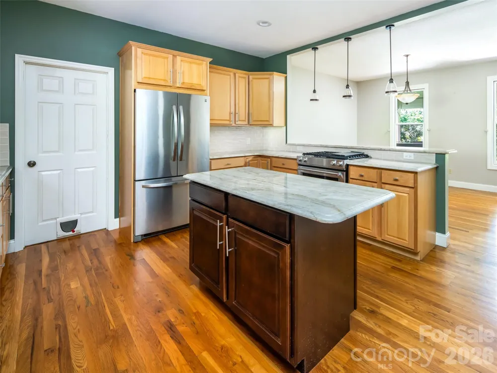 103 Woodburn Drive Swannanoa, NC 28778