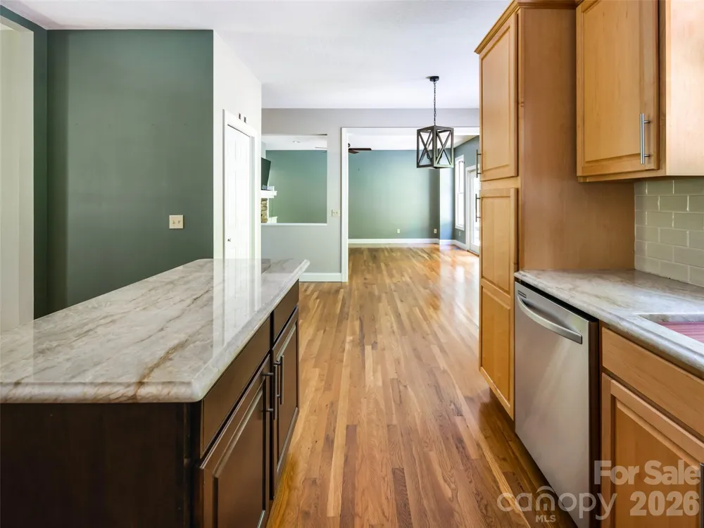 103 Woodburn Drive Swannanoa, NC 28778