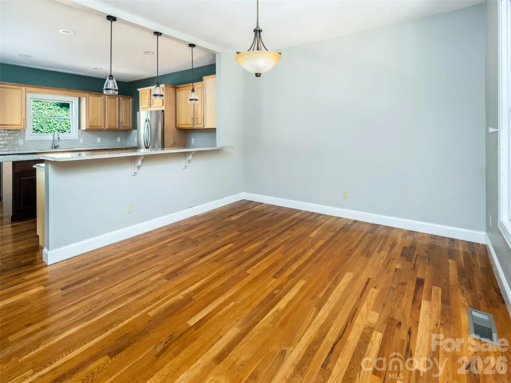 103 Woodburn Drive Swannanoa, NC 28778