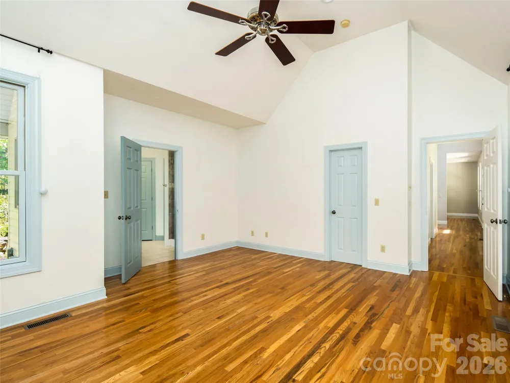 103 Woodburn Drive Swannanoa, NC 28778