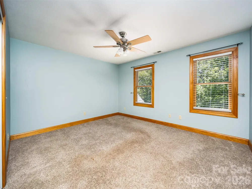 103 Woodburn Drive Swannanoa, NC 28778