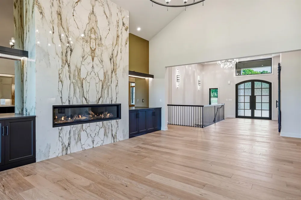 5803 Cotswold Drive Washington Township, MI 48094