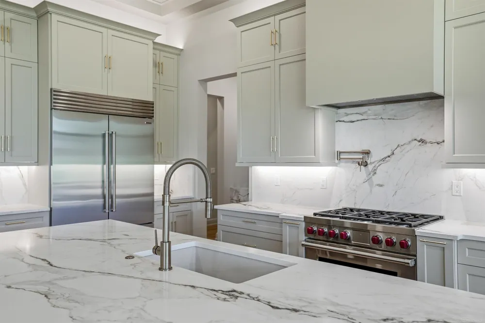 5803 Cotswold Drive Washington Township, MI 48094