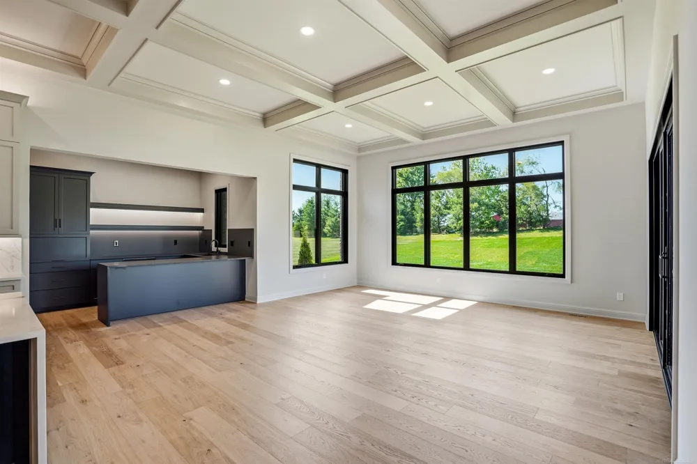 5803 Cotswold Drive Washington Township, MI 48094